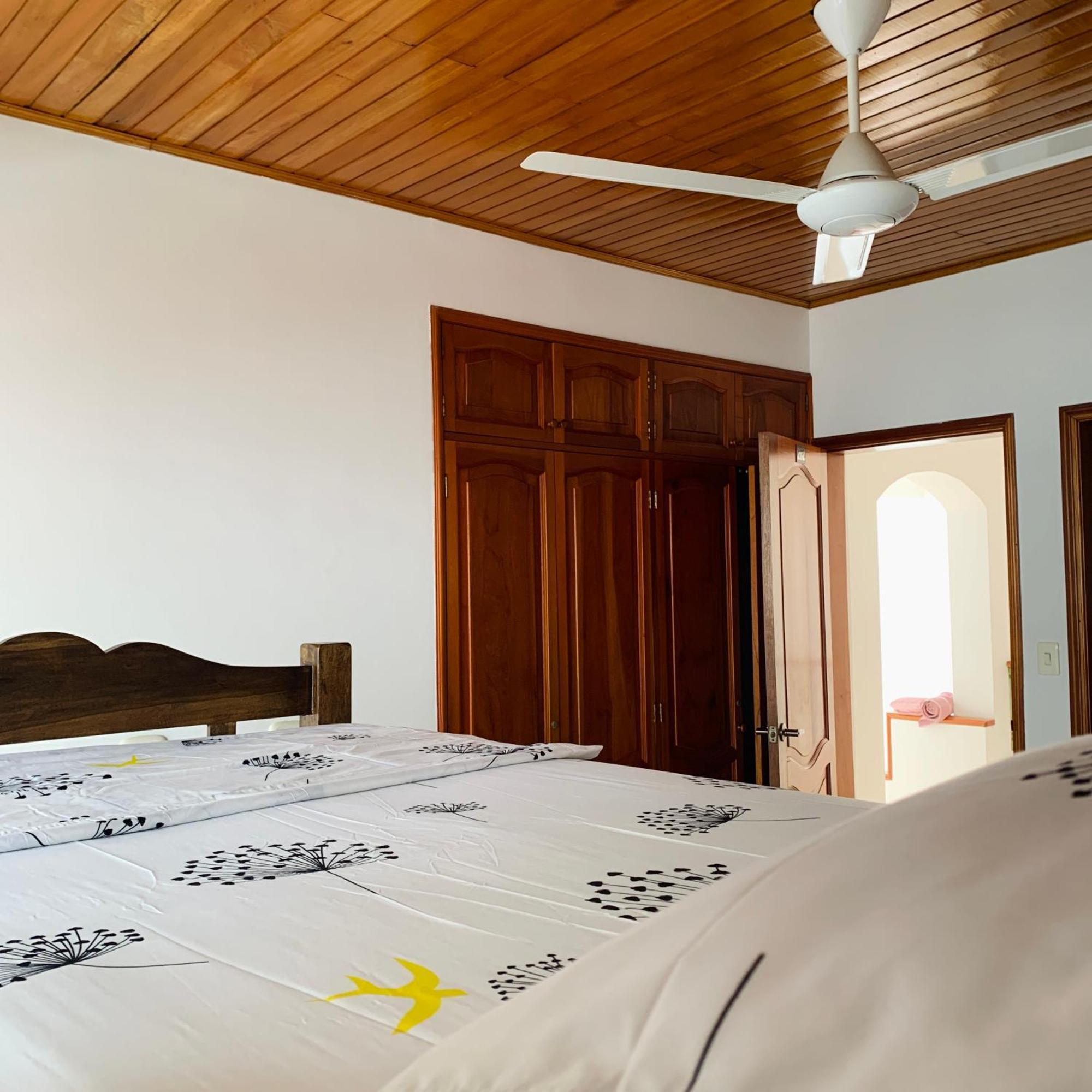 Hostel Cerca Al Centro Historico Cartagena Eksteriør bilde