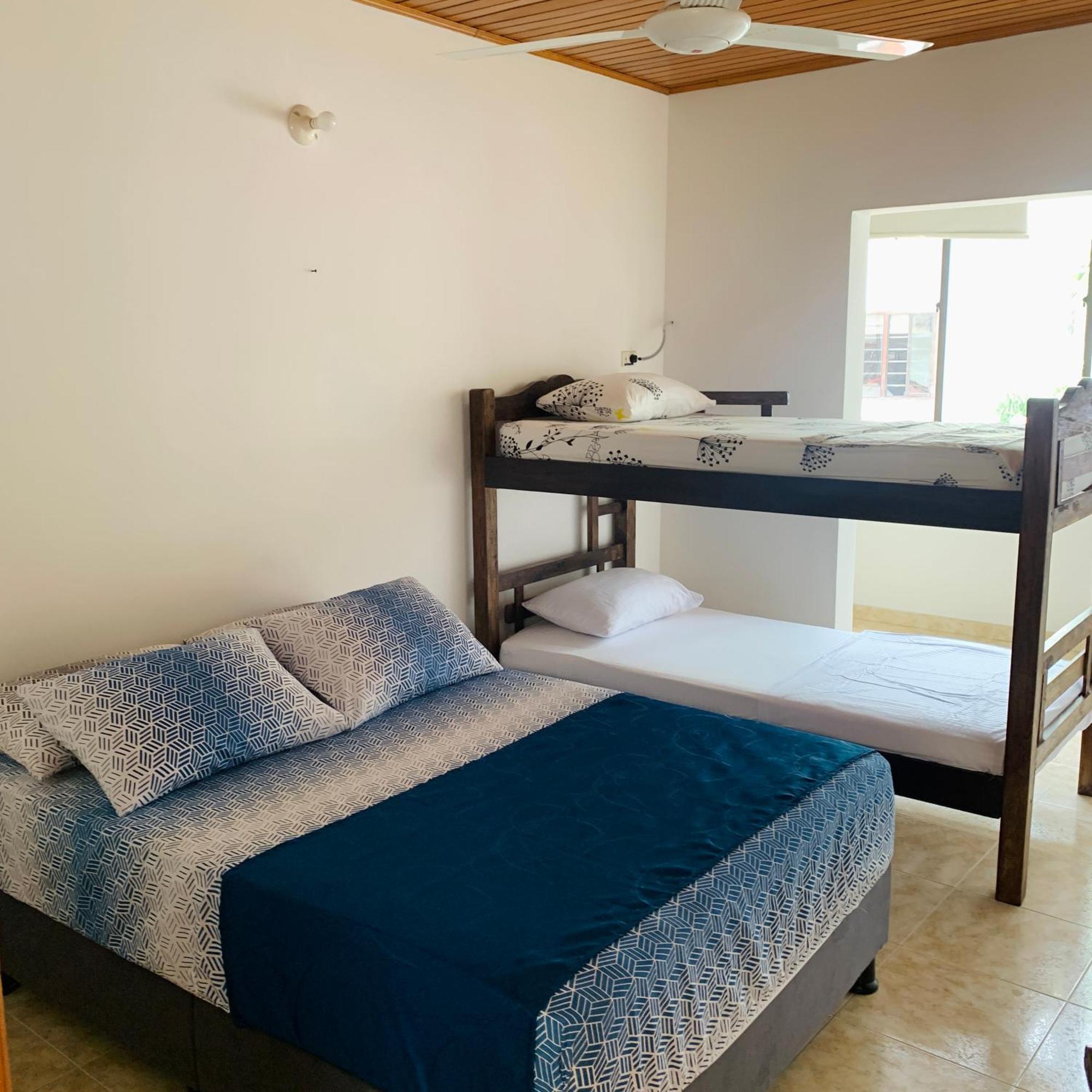 Hostel Cerca Al Centro Historico Cartagena Eksteriør bilde